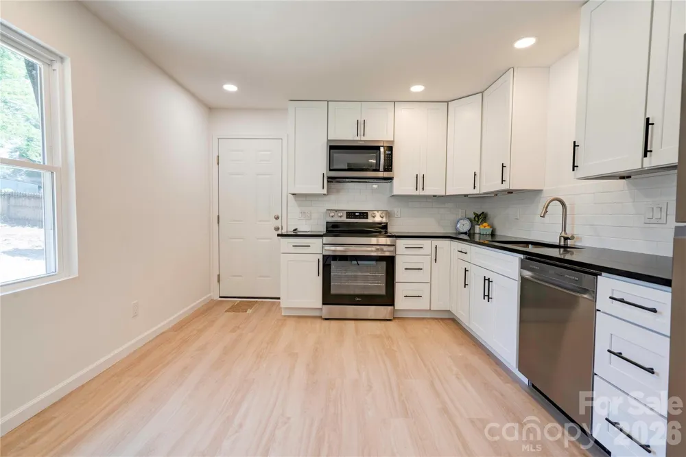 2994 Lutz Boulevard Newton, NC 28658