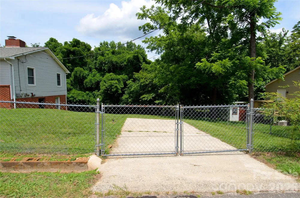309 Morehead Road Marion, NC 28752