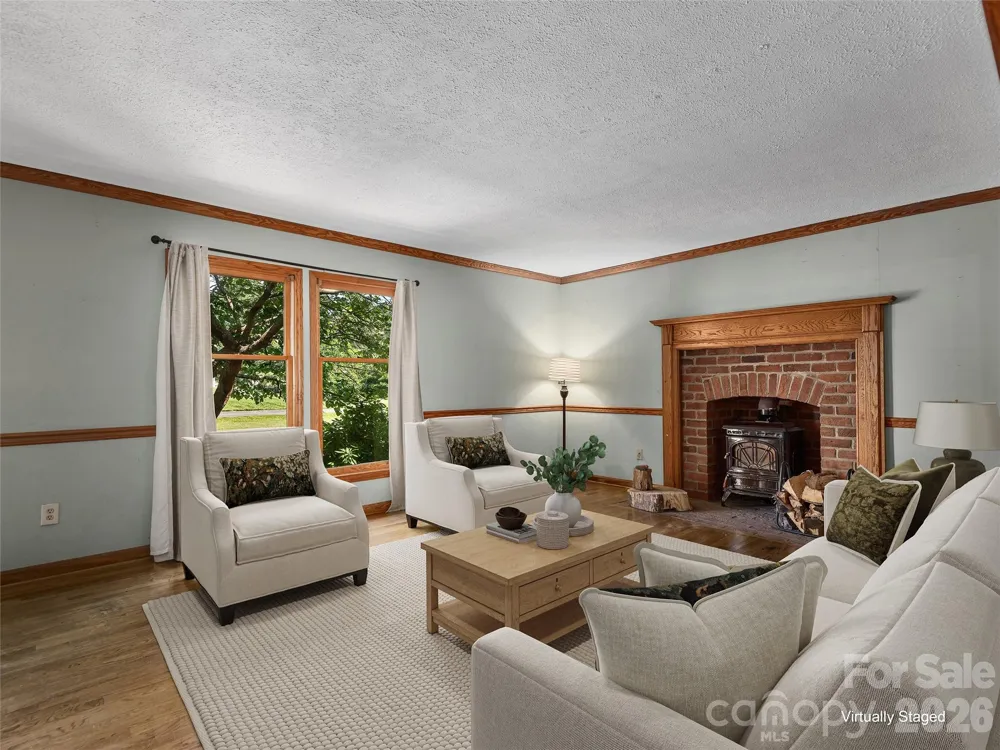 3 Carolewood Drive Horse Shoe, NC 28742