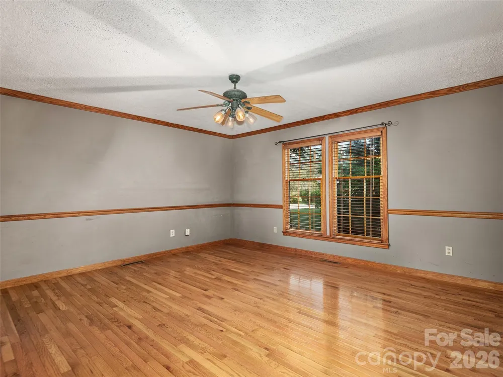 3 Carolewood Drive Horse Shoe, NC 28742