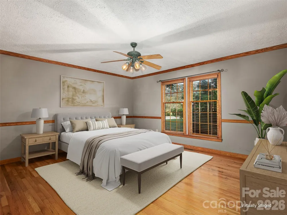 3 Carolewood Drive Horse Shoe, NC 28742