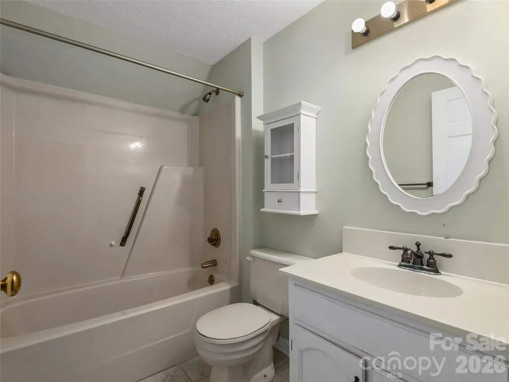 3 Carolewood Drive Horse Shoe, NC 28742