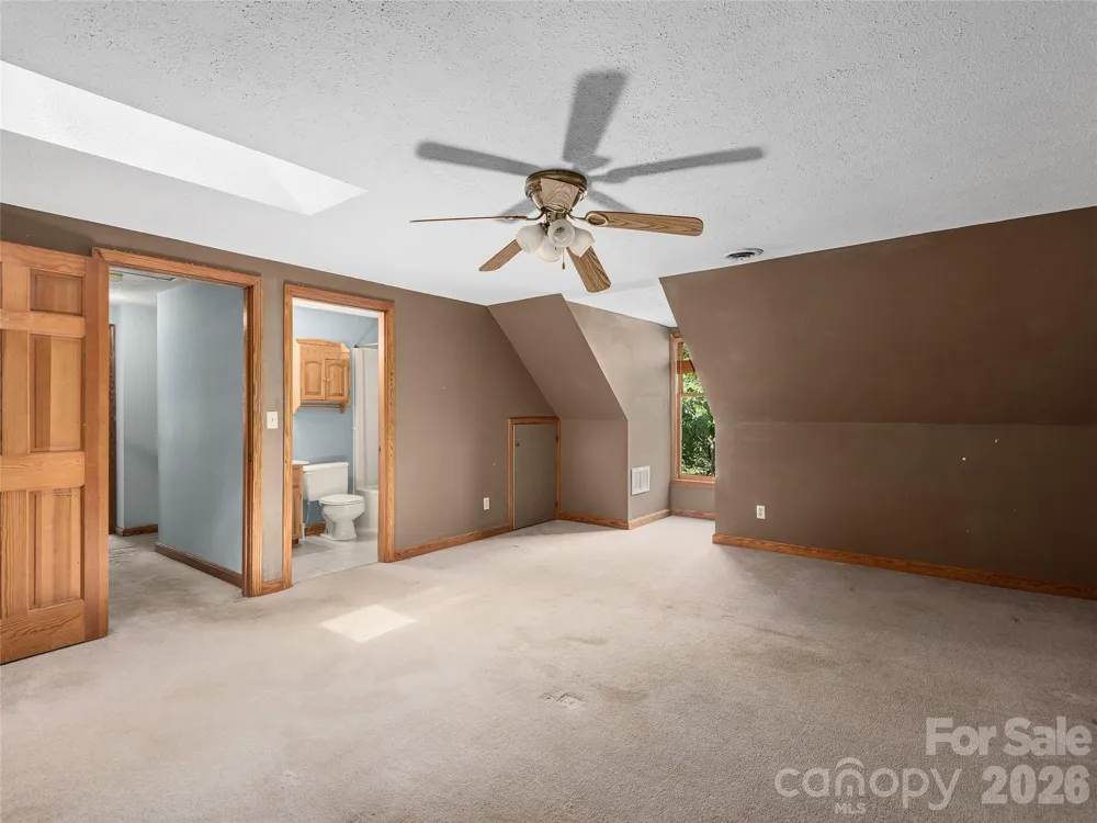 3 Carolewood Drive Horse Shoe, NC 28742