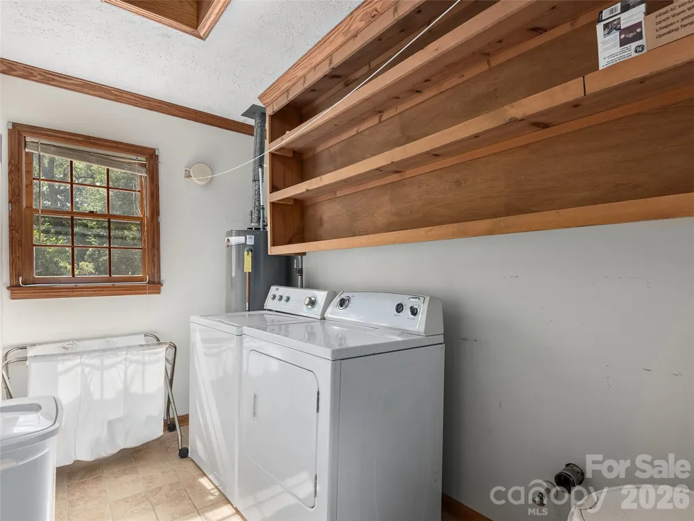3 Carolewood Drive Horse Shoe, NC 28742