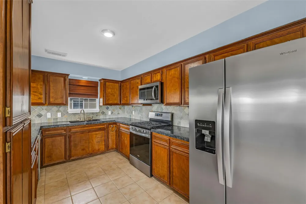 16526 Nassau Way Jamaica Beach, TX 77554