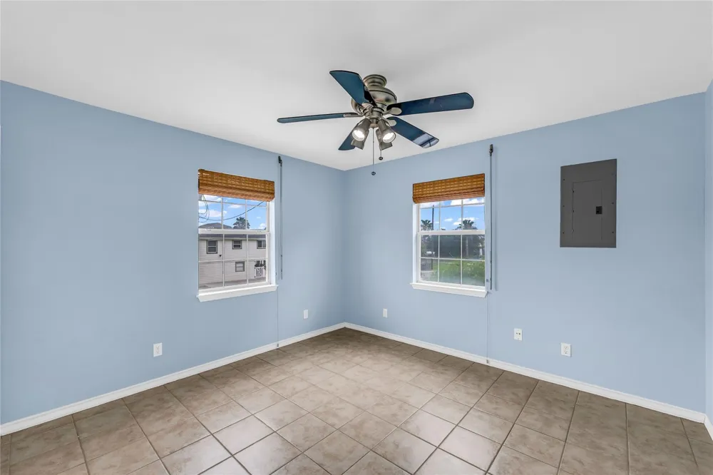 16526 Nassau Way Jamaica Beach, TX 77554