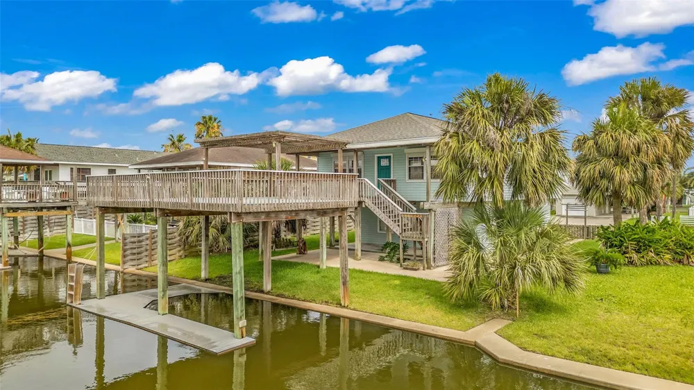 16526 Nassau Way Jamaica Beach, TX 77554