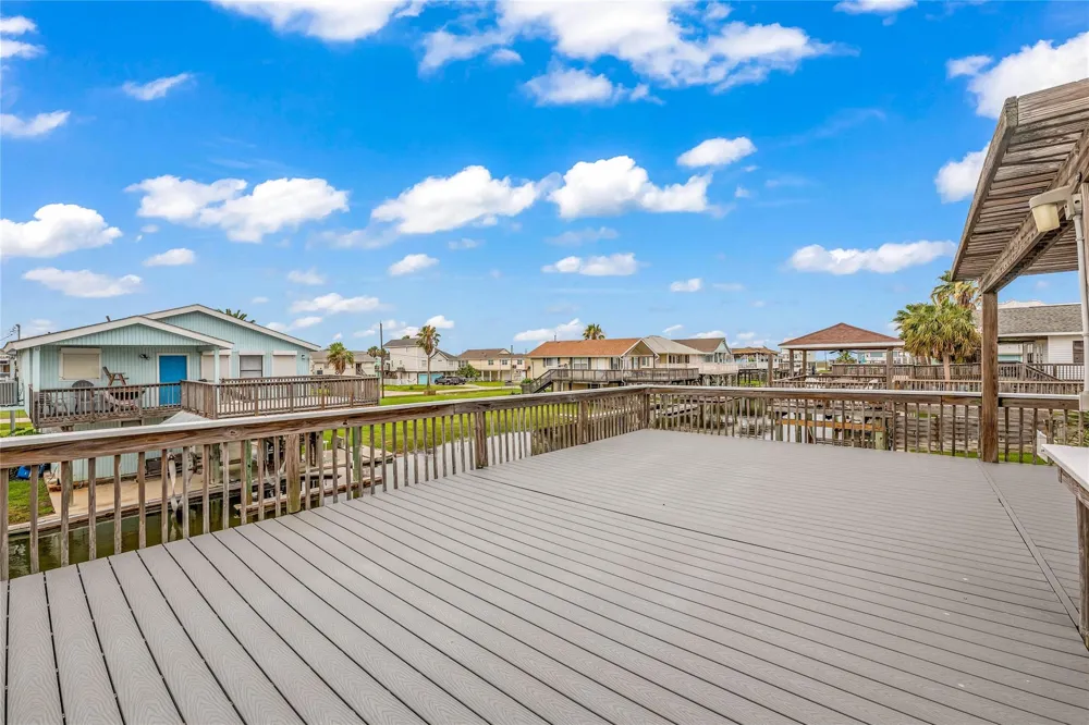 16526 Nassau Way Jamaica Beach, TX 77554