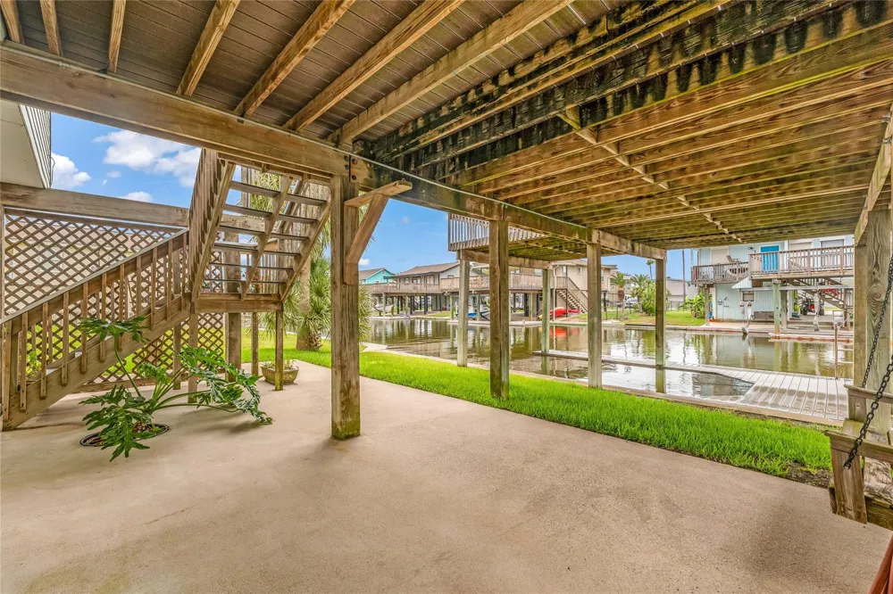 16526 Nassau Way Jamaica Beach, TX 77554