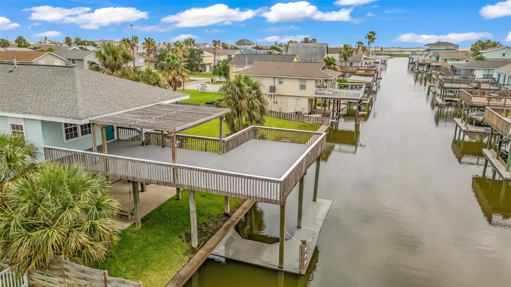 16526 Nassau Way Jamaica Beach, TX 77554