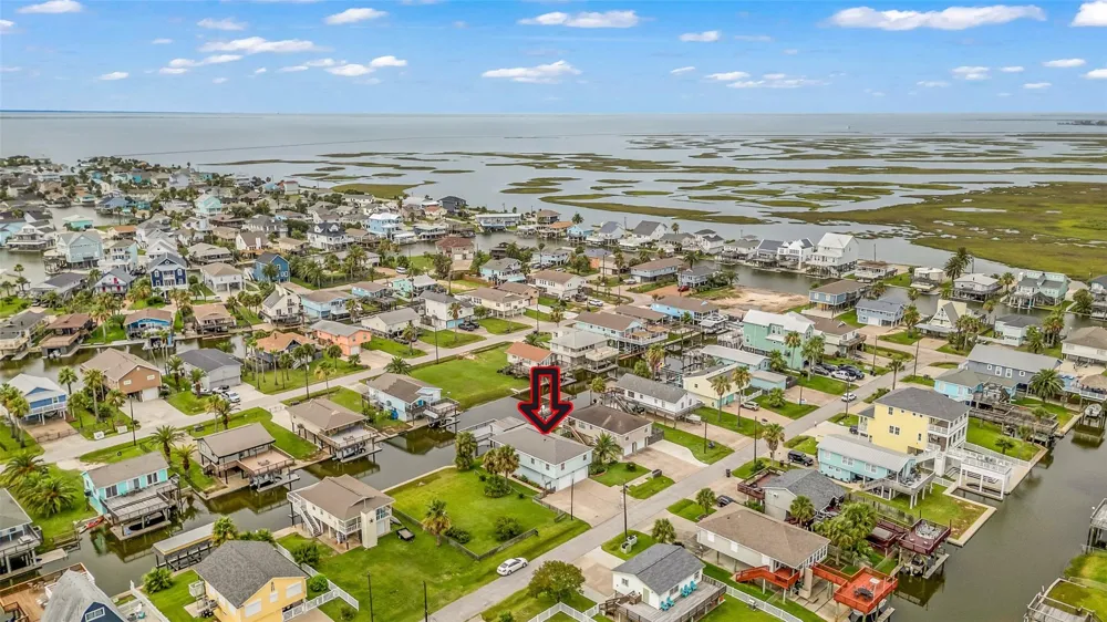 16526 Nassau Way Jamaica Beach, TX 77554