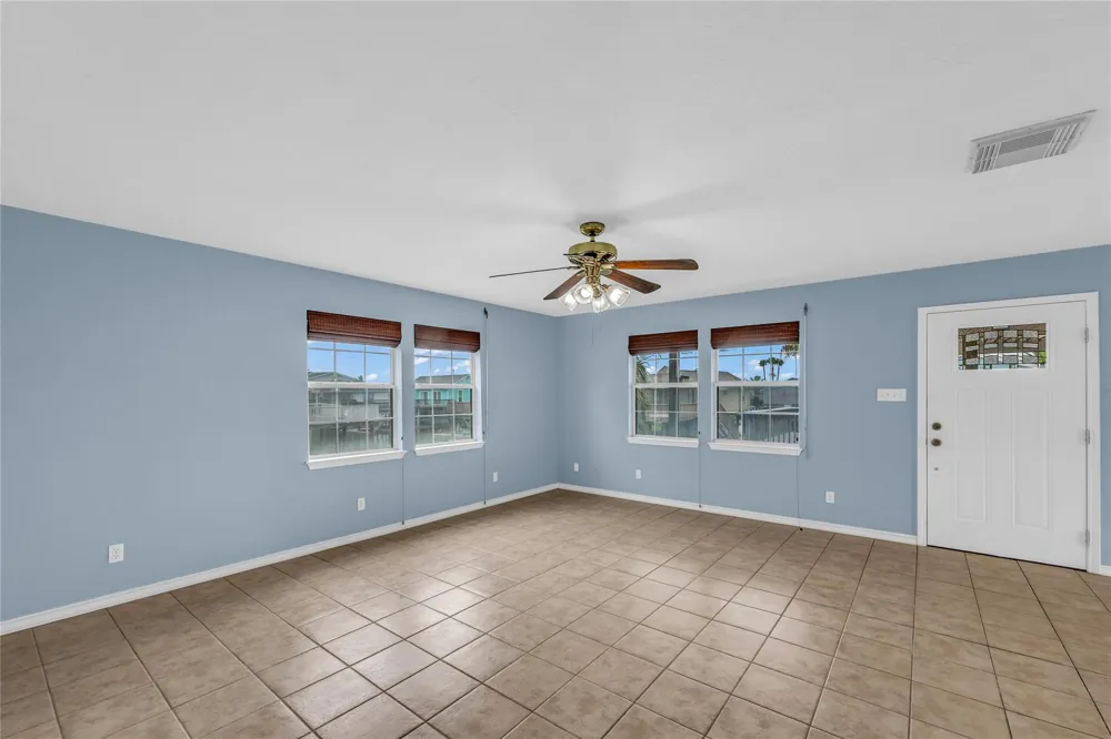 16526 Nassau Way Jamaica Beach, TX 77554