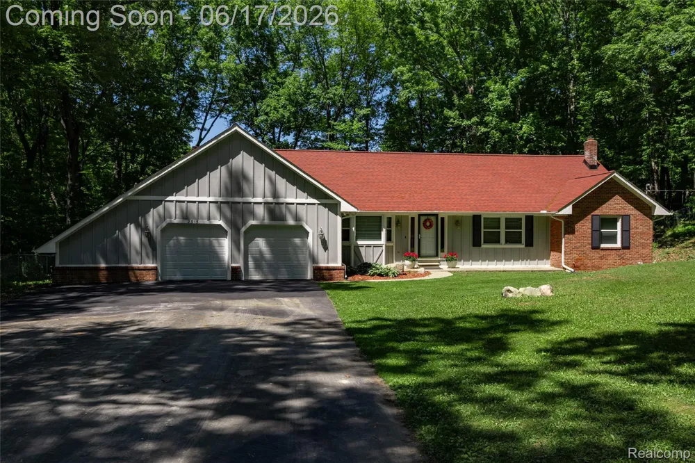 2915 Dunsary Lane Genoa Township, MI 48114