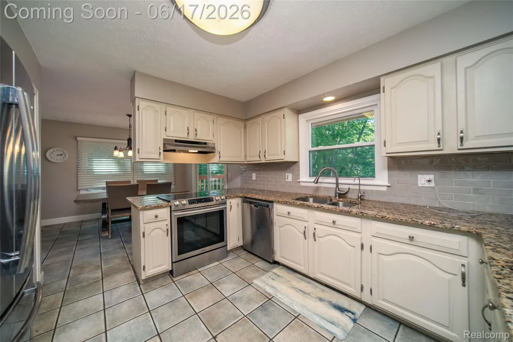 2915 Dunsary Lane Genoa Township, MI 48114