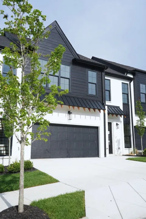 123 Shadow Springs Dr #123
