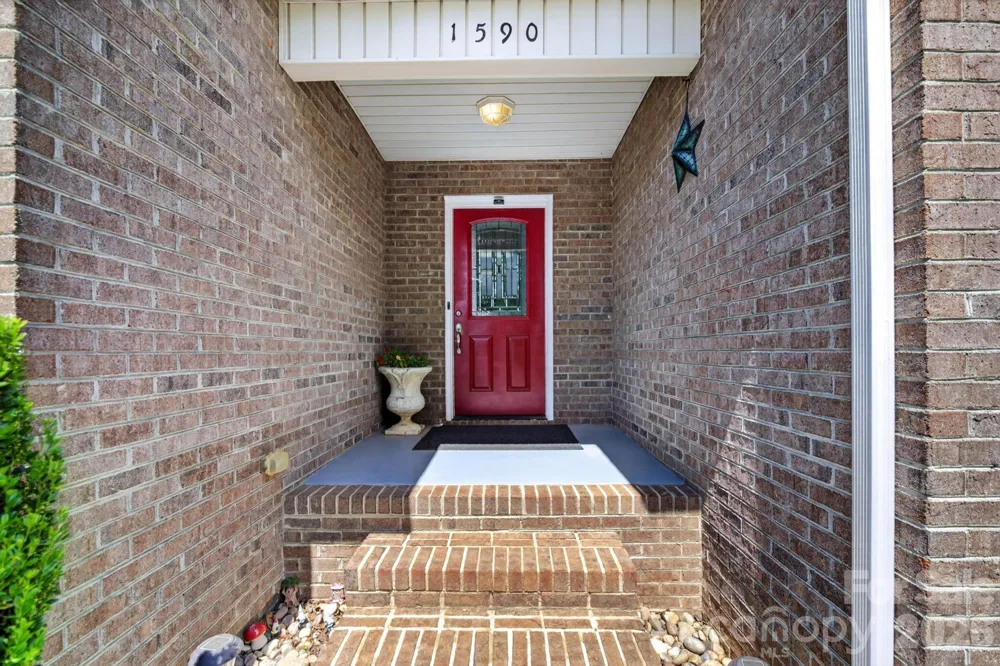 1590 Mayfair Drive Conover, NC 28613