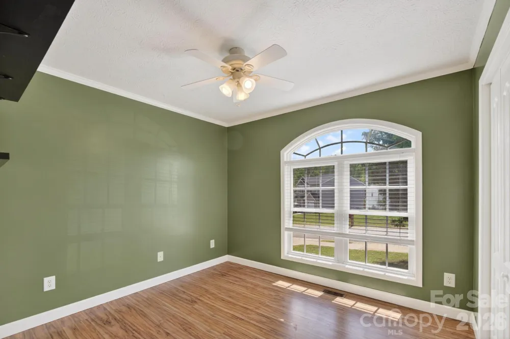 1590 Mayfair Drive Conover, NC 28613