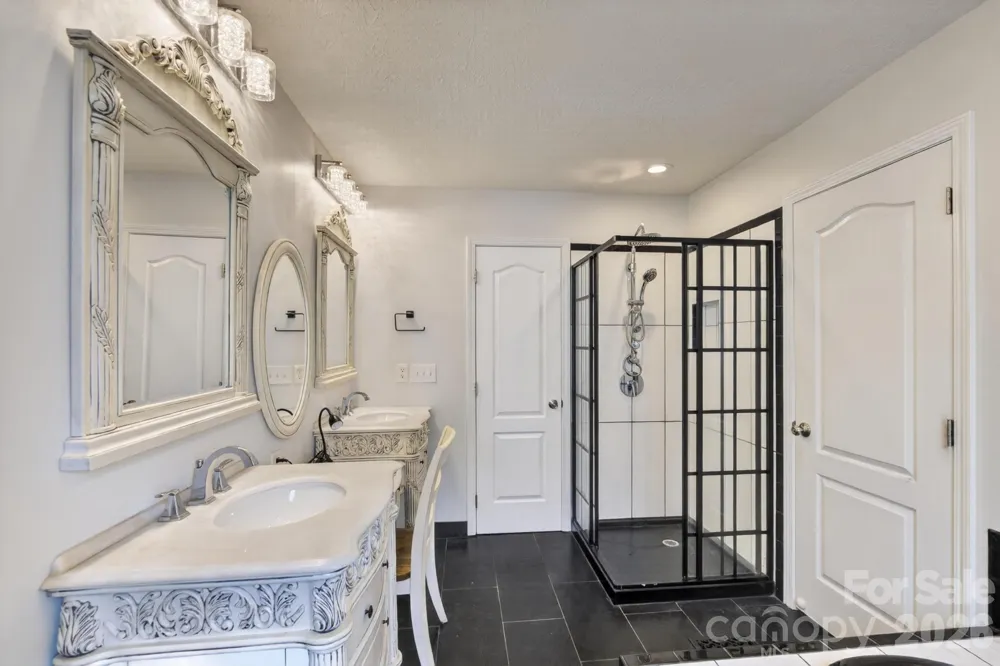 1590 Mayfair Drive Conover, NC 28613