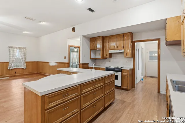 9325 Fm 1339 Martindale, TX 78655