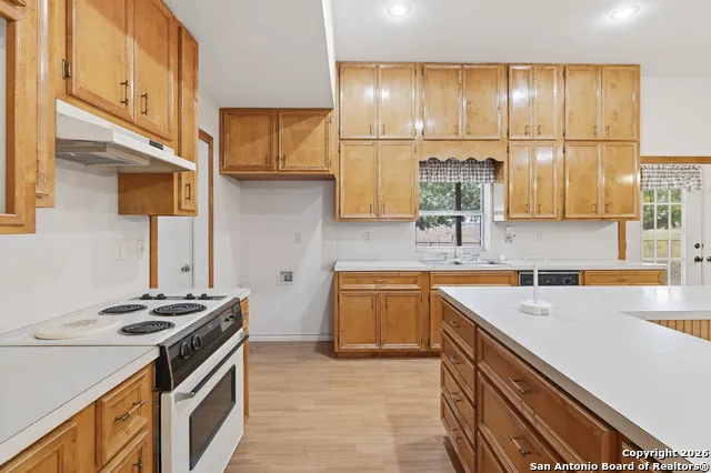 9325 Fm 1339 Martindale, TX 78655