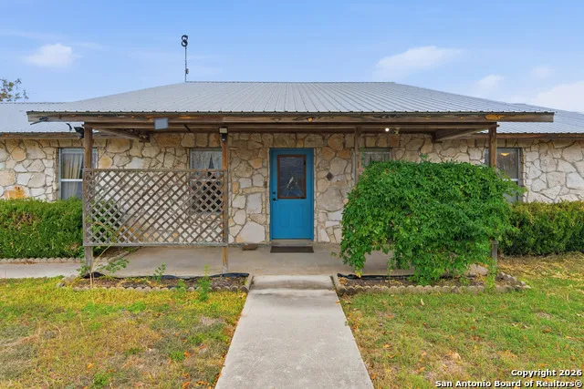9325 Fm 1339 Martindale, TX 78655