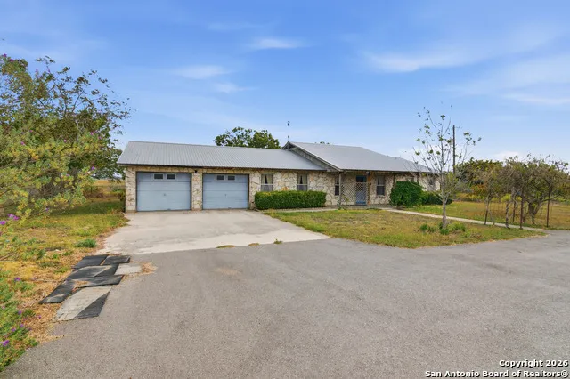 9325 Fm 1339 Martindale, TX 78655