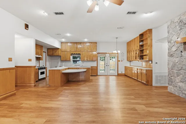 9325 Fm 1339 Martindale, TX 78655