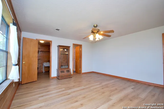 2725 Old Lehmann Seguin, TX 78155