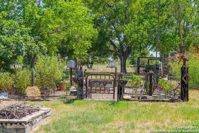 11801 JIM TERRILL RD San Antonio, TX 78263