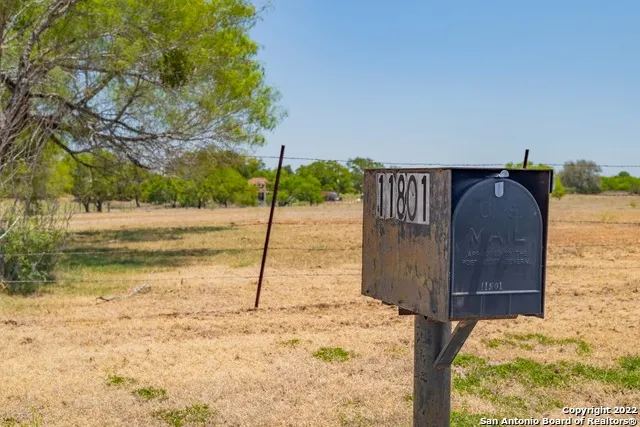 11801 JIM TERRILL RD San Antonio, TX 78263