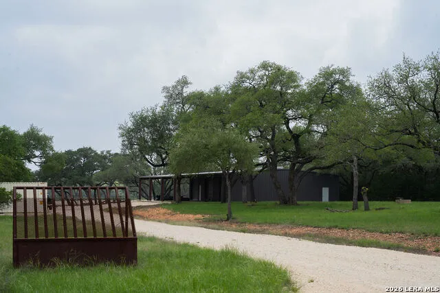426 MILL RUN New Braunfels, TX 78132