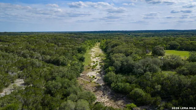 250 County Road 241 Hondo, TX 78861