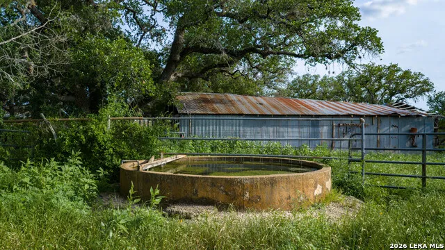 250 County Road 241 Hondo, TX 78861
