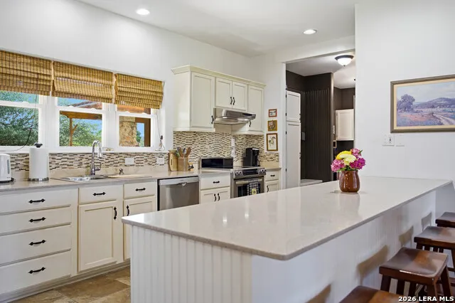 250 County Road 241 Hondo, TX 78861