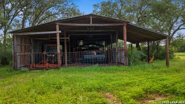 250 County Road 241 Hondo, TX 78861