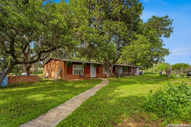 250 County Road 241 Hondo, TX 78861