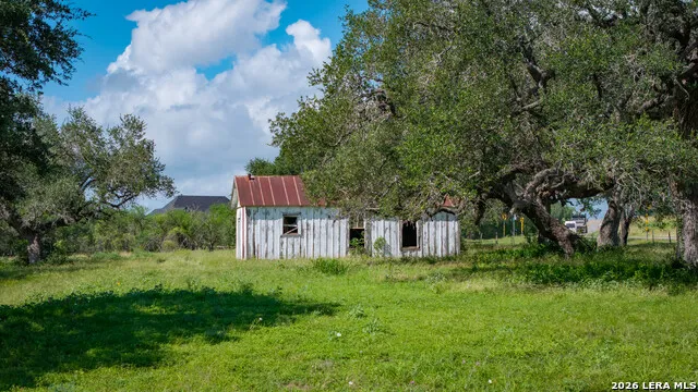 43 ACRES Fm 885 Runge, TX 78151