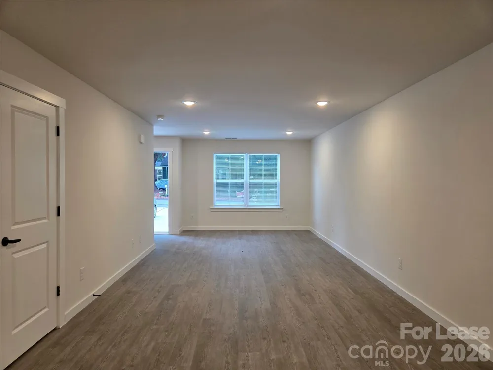 104 10th Avenue SE Hickory, NC 28602