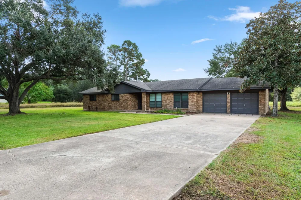 107 Bledsoe Street Prairie View, TX 77445