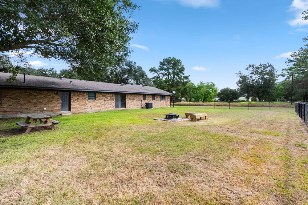 107 Bledsoe Street Prairie View, TX 77445