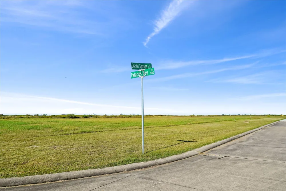 3050 Costa Springs Loop Palacios, TX 77465