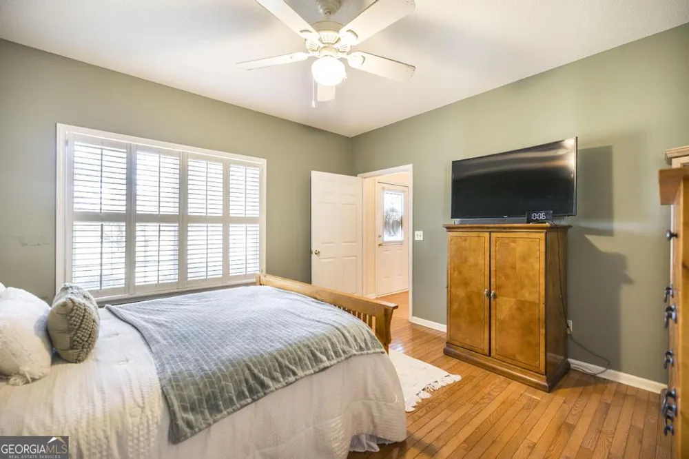 1550 Charlie Benson RD Forsyth, GA 31029