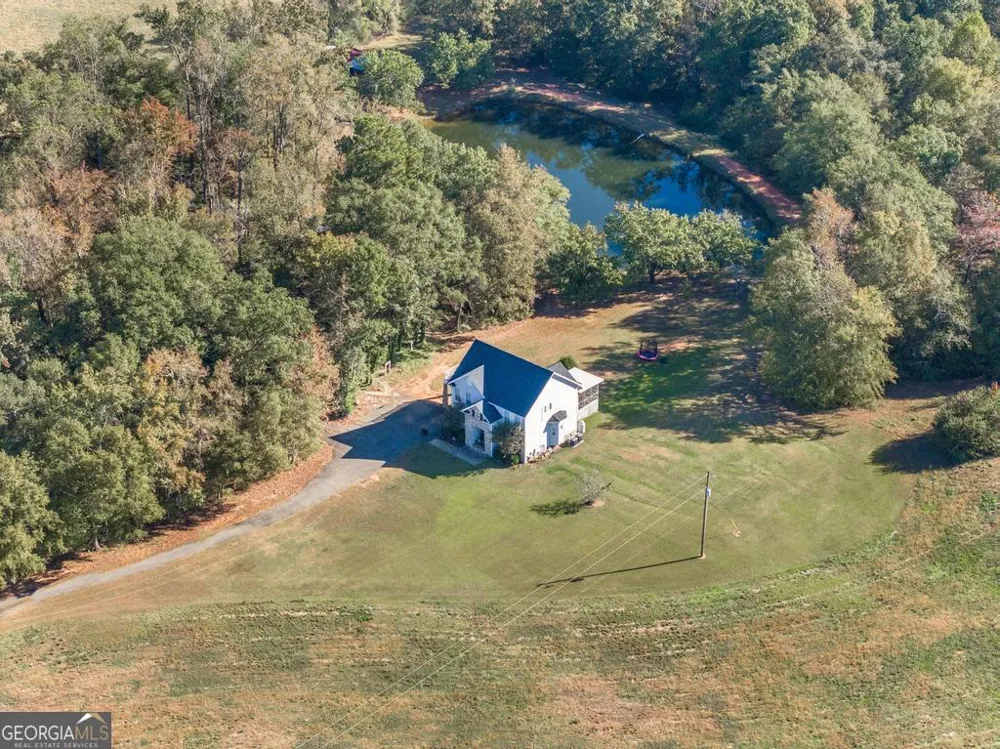 1550 Charlie Benson RD Forsyth, GA 31029