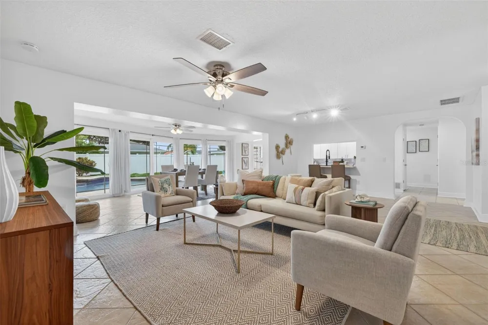 1022 EDEN ISLE DRIVE NE St Petersburg, FL 33704