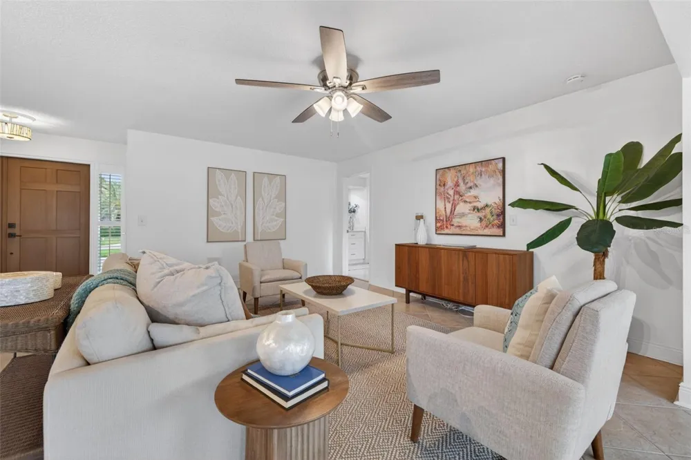1022 EDEN ISLE DRIVE NE St Petersburg, FL 33704