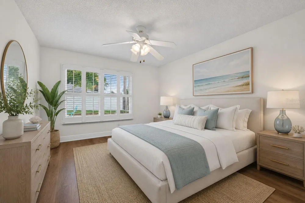 1022 EDEN ISLE DRIVE NE St Petersburg, FL 33704