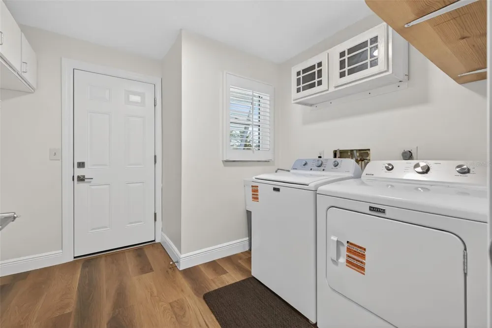 1022 EDEN ISLE DRIVE NE St Petersburg, FL 33704