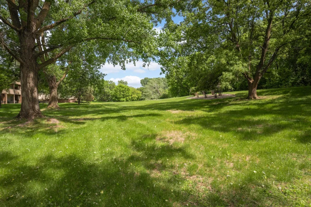 7623 Harold Avenue Golden Valley, MN 55427