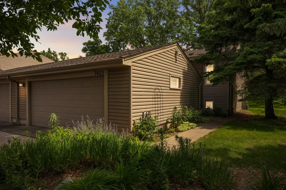 7623 Harold Avenue Golden Valley, MN 55427