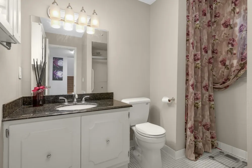 7623 Harold Avenue Golden Valley, MN 55427
